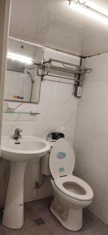 Mini loft 迷你閣樓屋 無冷氣房型 Vacation rental in Taiwan, Province of China