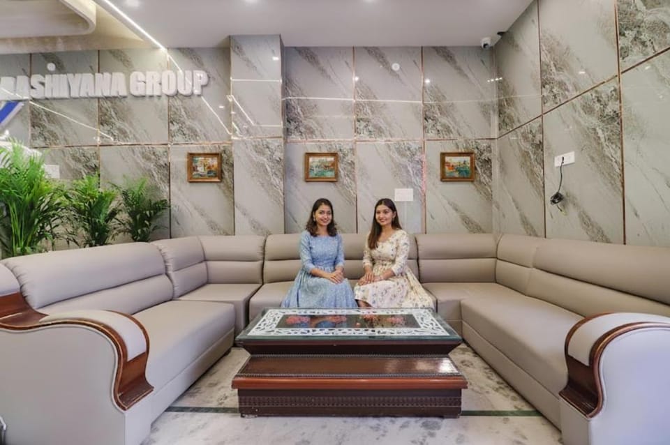 Via Rainbow Villa Hotel in New Delhi