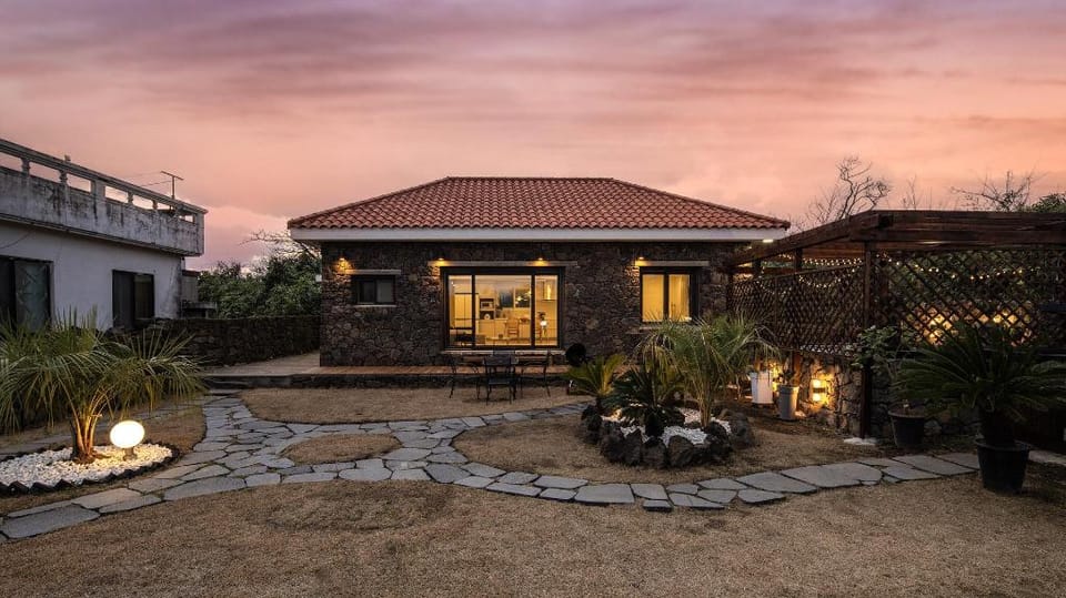 Jeju Stay Rowoon Dockchae Pension Bed and Breakfast in South Korea