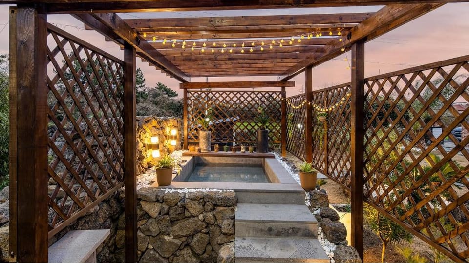Jeju Stay Rowoon Dockchae Pension Bed and Breakfast in South Korea