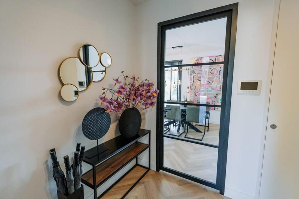 Luxurious Villa Park Amsterdam at Sloterweg 777 Vacation rental in Amsterdam