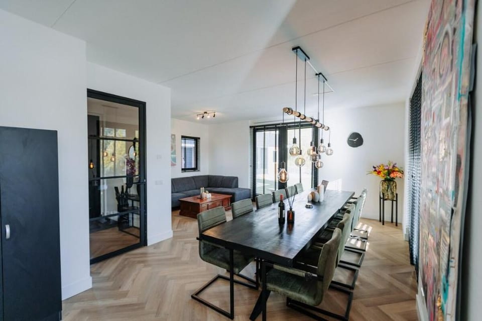 Luxurious Villa Park Amsterdam at Sloterweg 777 Vacation rental in Amsterdam