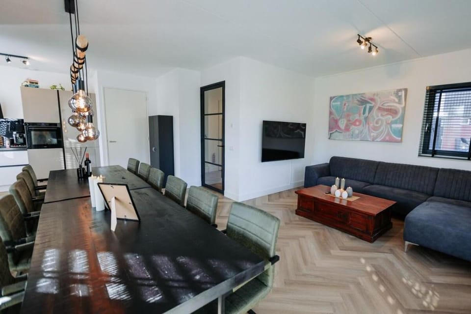 Luxurious Villa Park Amsterdam at Sloterweg 777 Vacation rental in Amsterdam