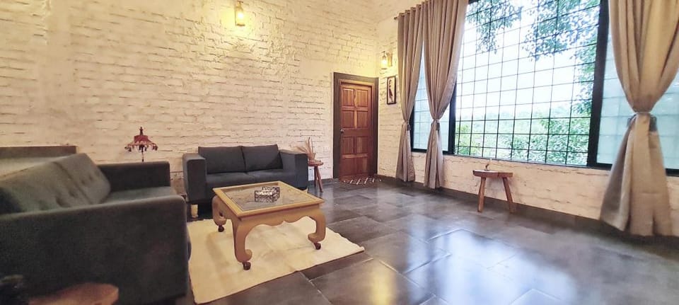 Vaviva Villa - Pet Friendly with Pool Villa in Maharashtra