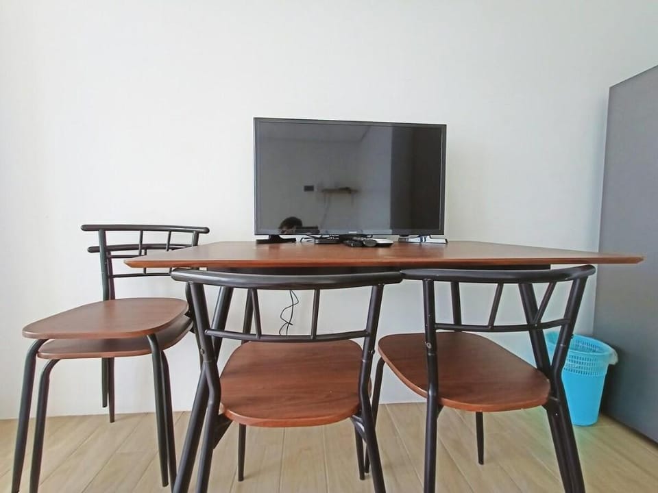 Sky View Suite Meridian 1908. Near Ayala & IT Park Vacation rental in Lapu-Lapu City