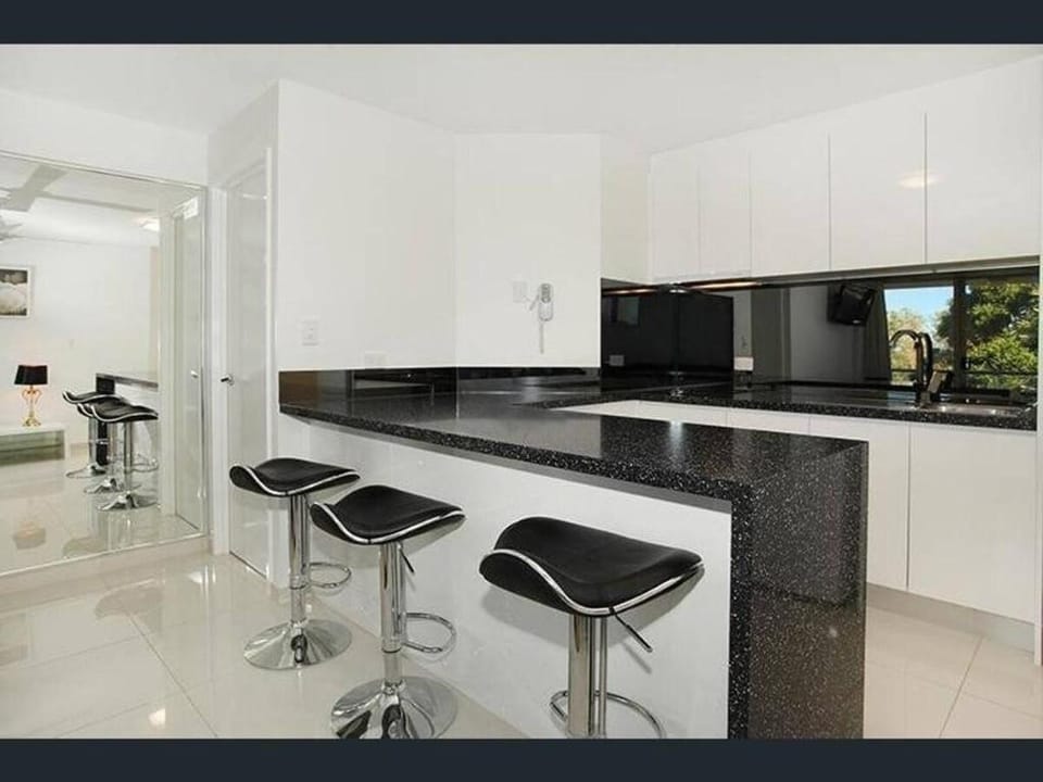Private Getaway on Mooloolaba Beach Vacation rental in Sunshine Coast