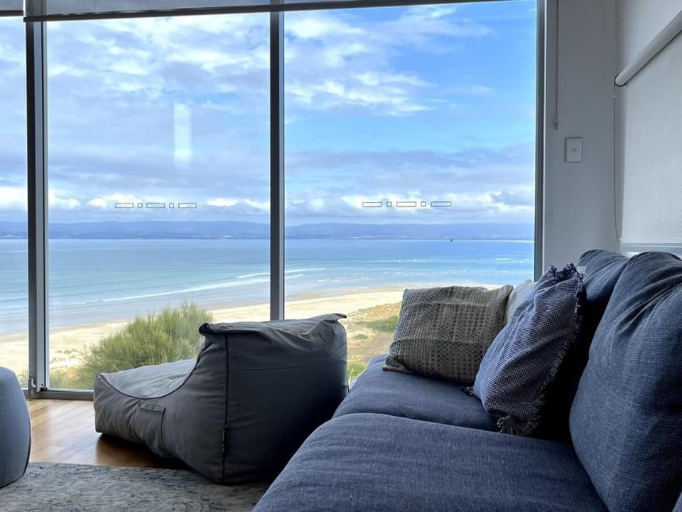 Three Little Birds at Freycinet Ocean Beach Views Vacation rental in Tasmania