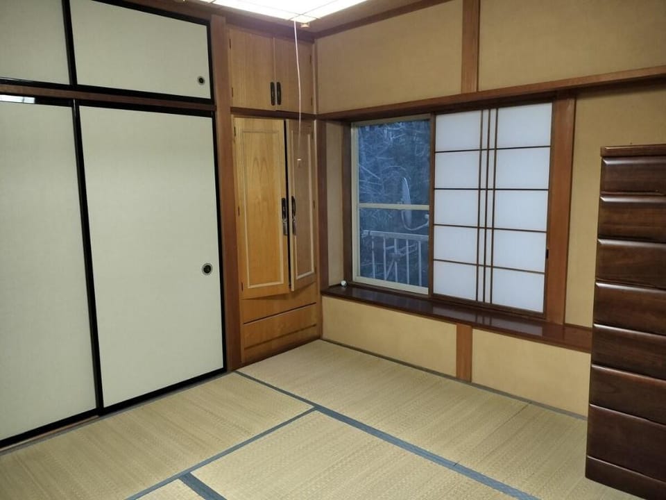 IZUMI 緑に囲まれて家族や仲間と過ごす貸別荘・修善寺駅から車で10分 Vacation rental in Shizuoka Prefecture