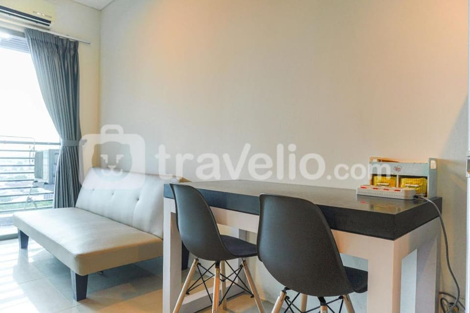 Simply Look & Cozy 1BR GP Plaza By Travelio Apartment in South Jakarta City