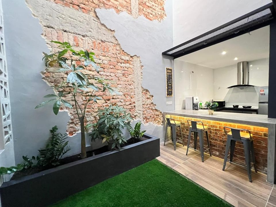 Galaria 4BR 17Pax NearTC, DinosaurLand, PS4, Netfx Vacation rental in Pahang, Malaysia