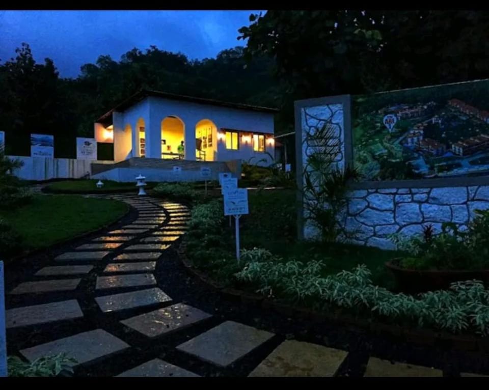 Rockford Reserve-studio withPrivate Jacuzzi Karjat Apartment in Maharashtra