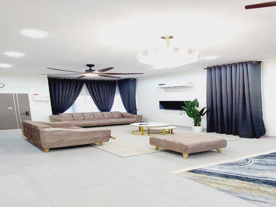 HOMESTAY FAMILY KULIM HI-TECH Vacation rental in Kedah