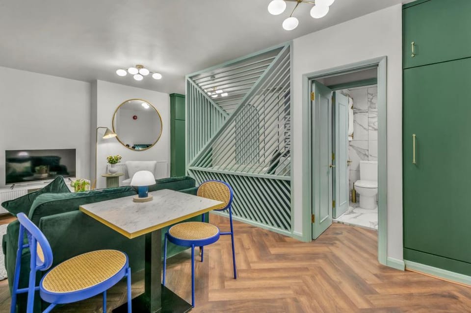 KensingtonApartments-one bed room lower ground Apartment in City of Westminster