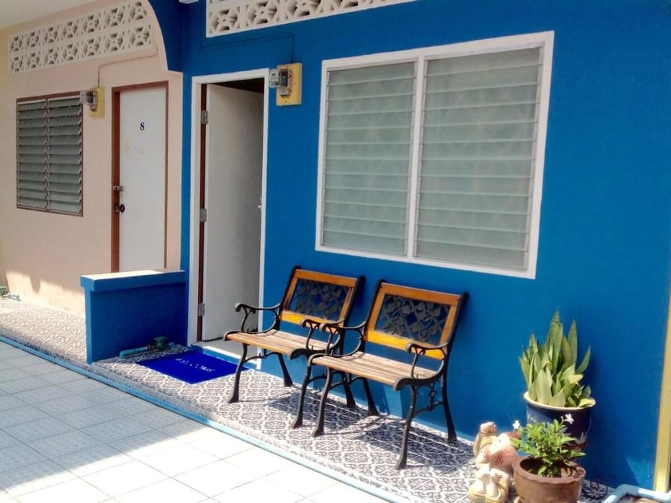 Phuket Town Budget House - Air-con Room #2 Vacation rental in Wichit