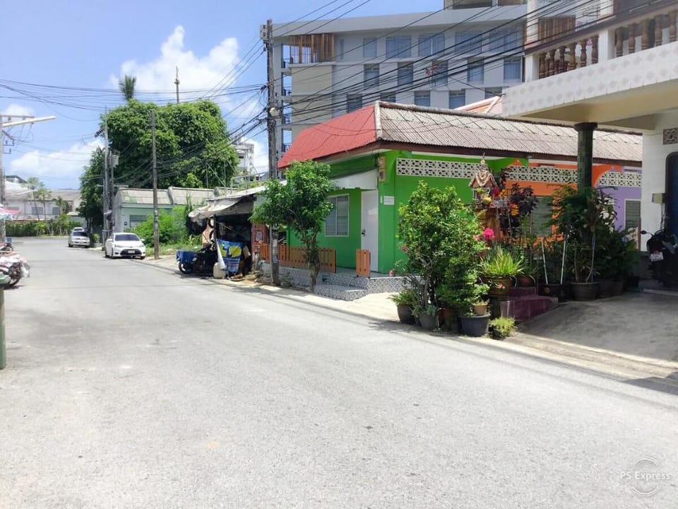 Phuket Town Budget House - Air-con Room #2 Vacation rental in Wichit