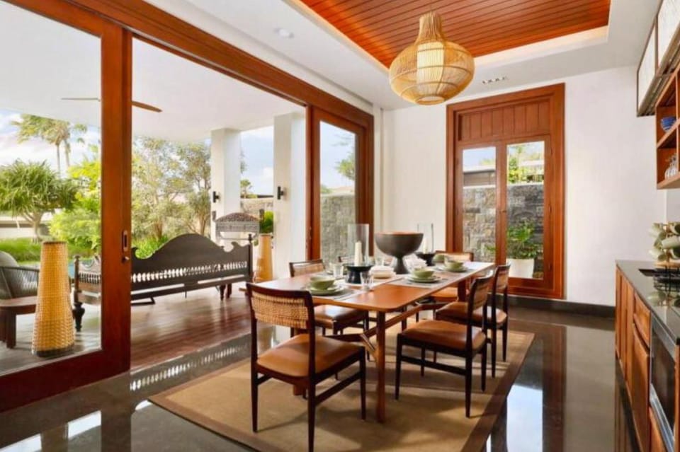 Wooden House 10 BR Amazing View IR117A Villa in Kuta Selatan