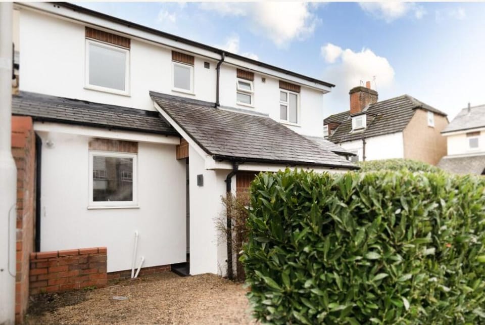 Modern home with parking and patio - Ritual Stays Vacation rental in Hemel Hempstead