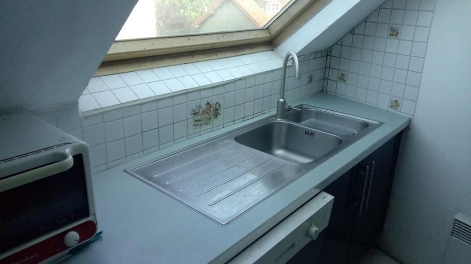 F2 35-44m2 9 mins voiture château 4pers 1ch+sejour Apartment in Versailles