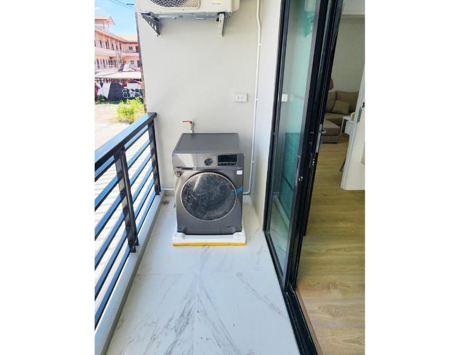 J Hondo S3 Apartment in Laos