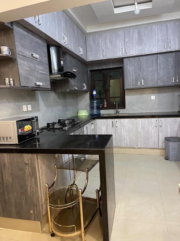 Luxury Apartment In DHA Karachi Vacation rental in Karachi
