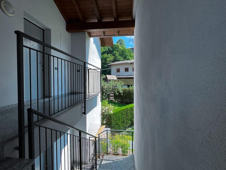 La Spiaggia apartment with private terrace Apartment in Bellagio