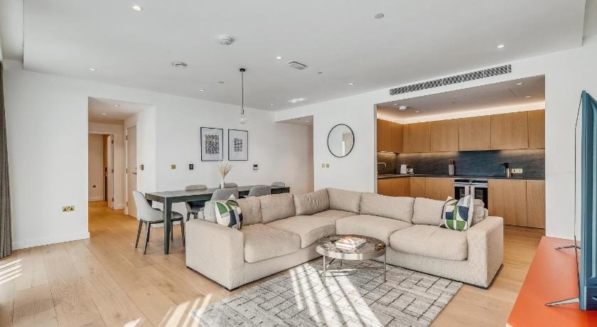Spacious Apartment in King’s Cross Apartment in London Borough of Islington