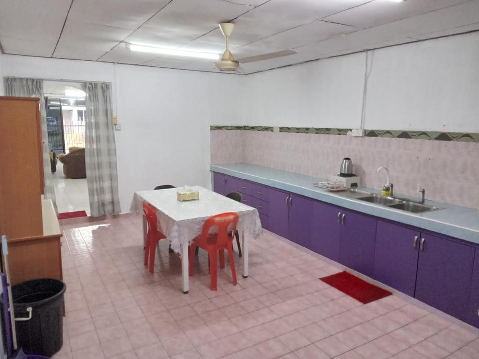 TENOM SABAH TERATAK HOMESTAY Vacation rental in Sabah