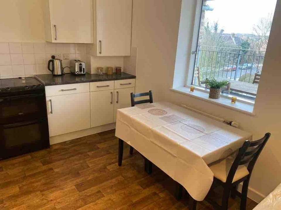 Stunning Flat with Private Balcony & Free Parking Apartment in London Borough of Lewisham