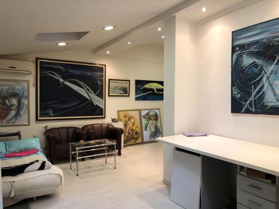 Gallery App Gallery Vacation rental in Novi Sad