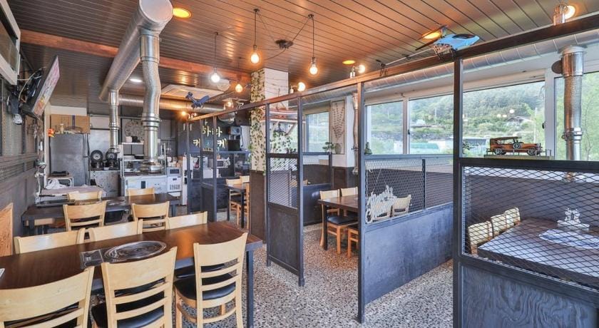 Geoje Harakeke Pension Bed and Breakfast in South Korea