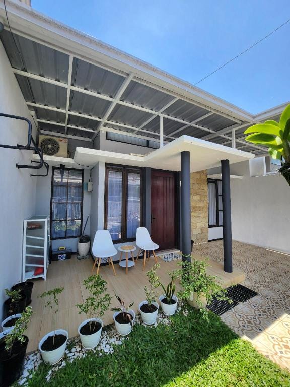 Villa Jingga Joyogrand Malang Villa in East Java