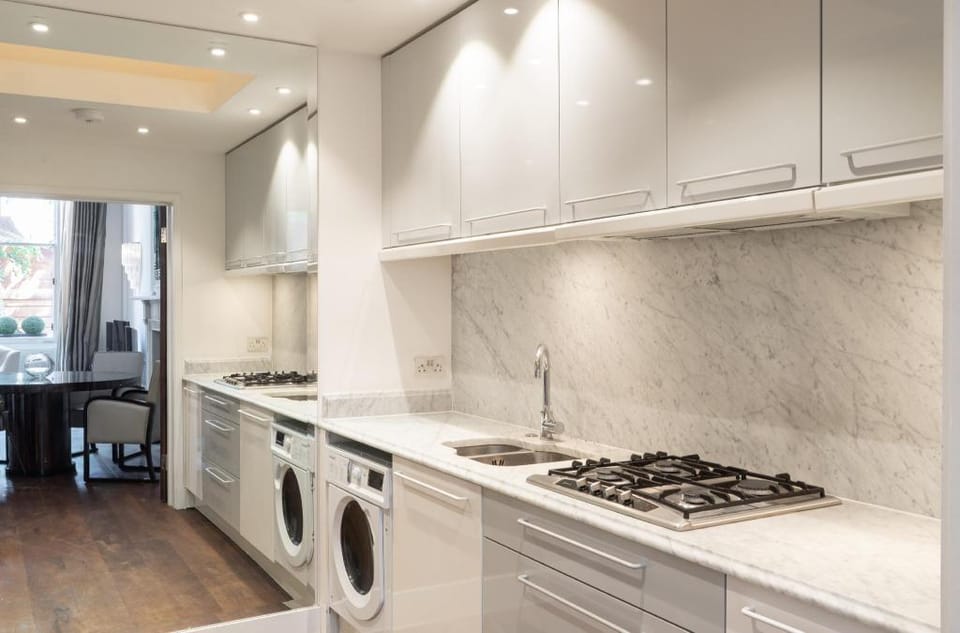 Super Chelsea / Knighstbridge 2 bed Apartment Apartment in City of Westminster