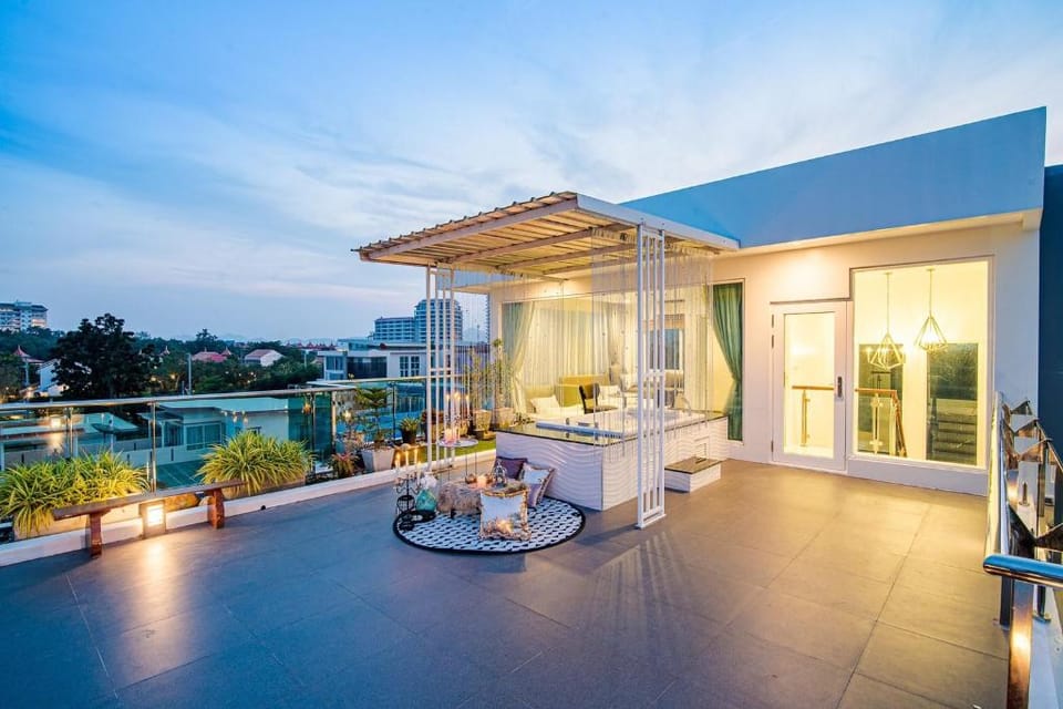 Olivia Beach Sea and Sky Pool Villa Huahin Villa in Hua Hin District