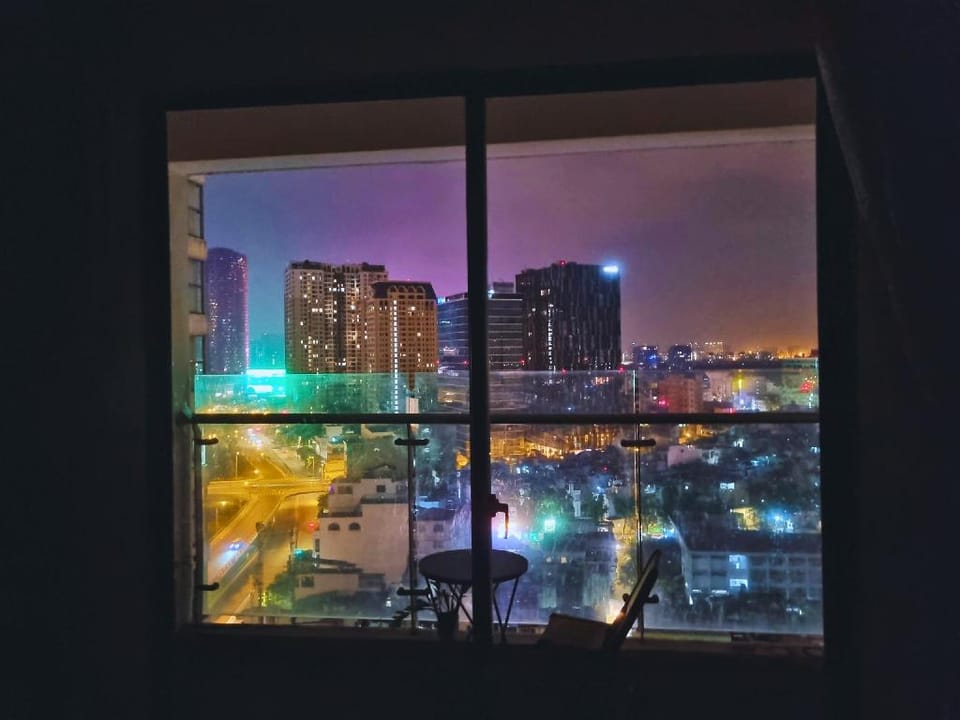 RoseHouse - PoolView #  2BR # Central Location Apartment in Ho Chi Minh City
