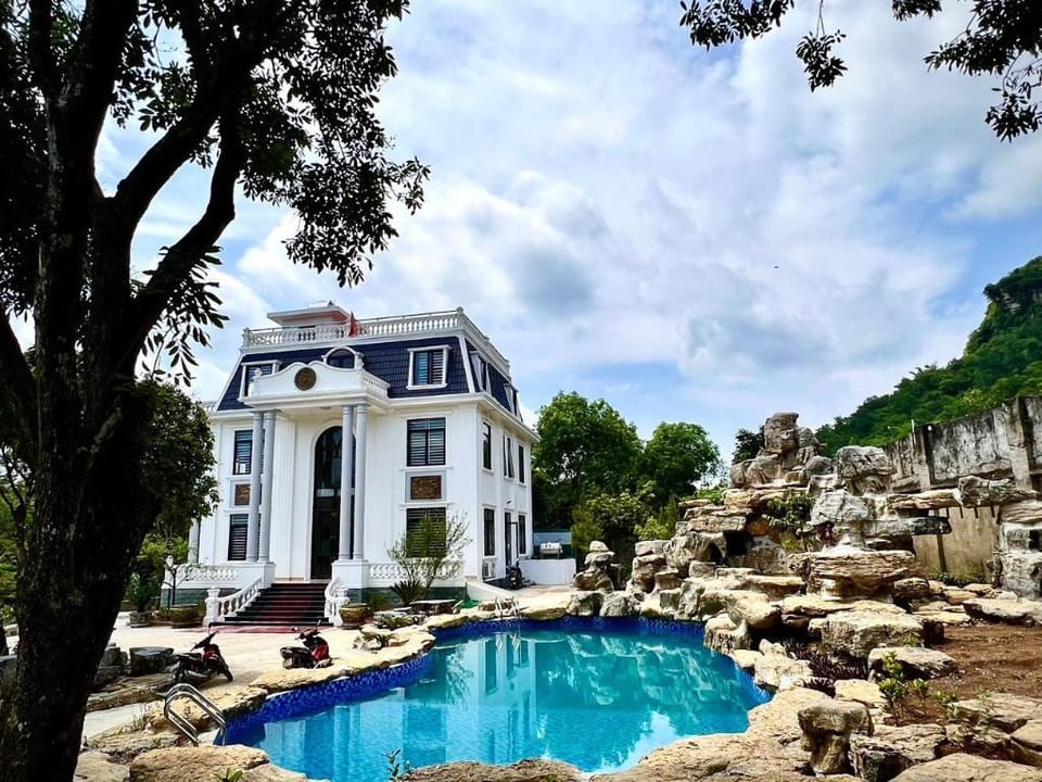 Sòng Bò Villa in Laos