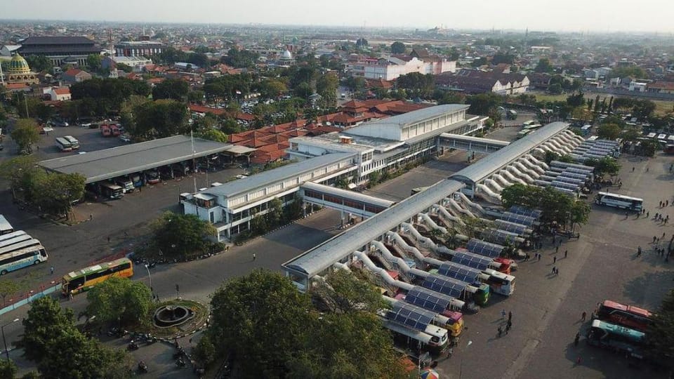 Cozynest Tenggilis Bed and Breakfast in Surabaya