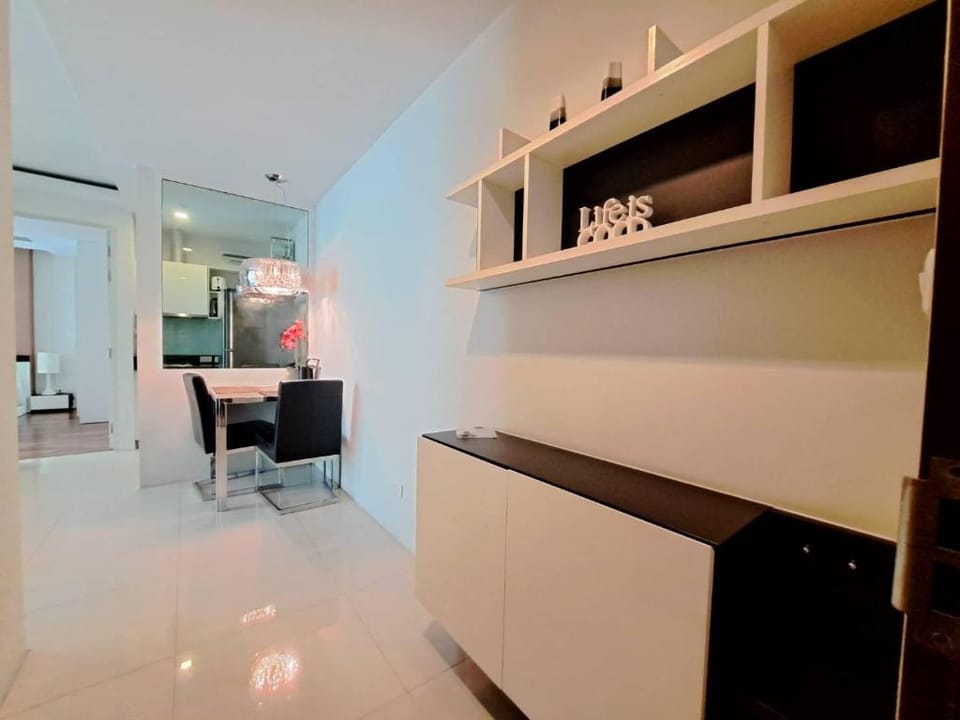 5 minutes to BTS Phrom phong and shopping mall Apartment in Bangkok
