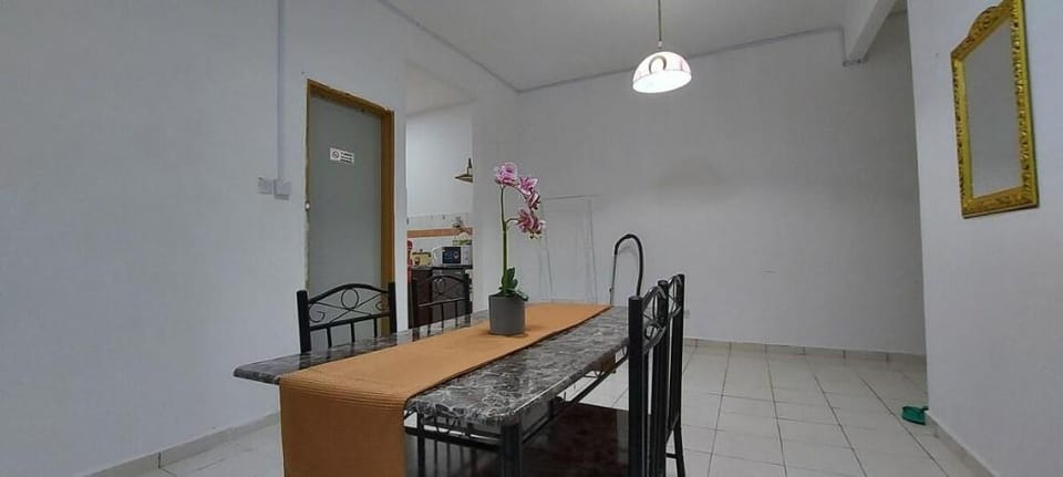 KK Penampang Minimalist Budget Apartment Free Park Apartment in Kota Kinabalu