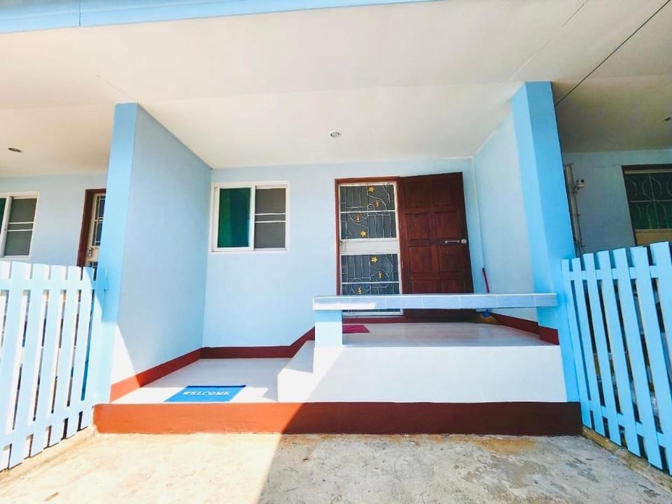 Baan Meen - Twin Room Vacation rental in Thailand