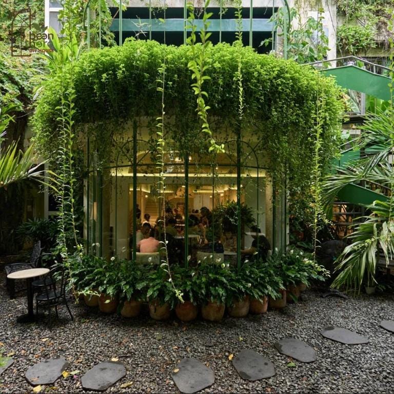 K.room Pinapple @ BeanThere Cafe by Blue Fingers Vacation rental in Ho Chi Minh City