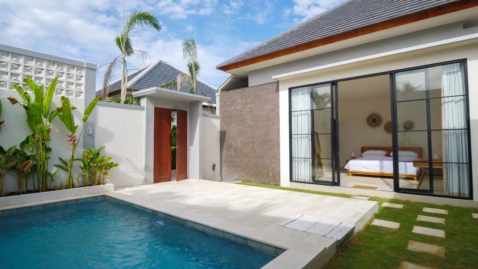 Brand New The Lansel Villa Villa in North Kuta