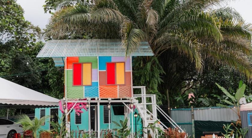 De Kampung campsite Luxury tent in Selangor, Malaysia
