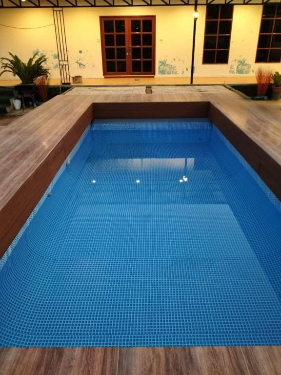 อิฏฐ์สรีพูลวิลล่า โซนบ้าน จงรักษ์ Villa in Laos