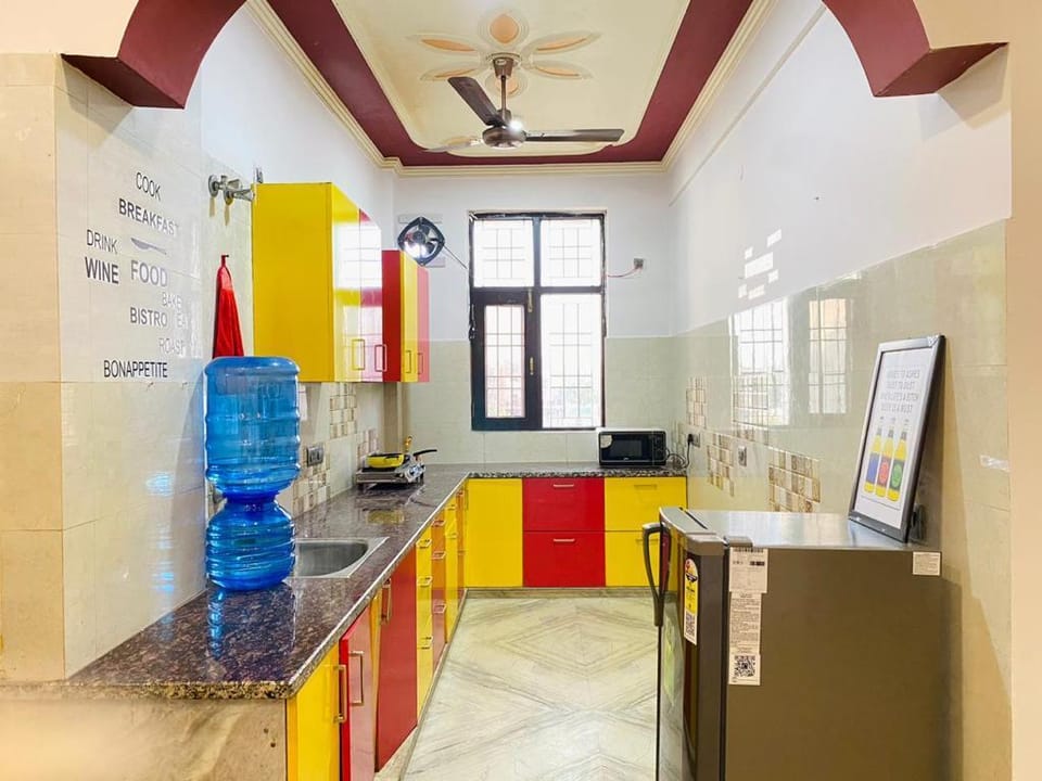 Noida Apartments Apartment in Noida