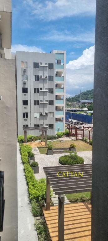 Cozy Condo: Clean, 24/7 Security Vacation rental in Davao City