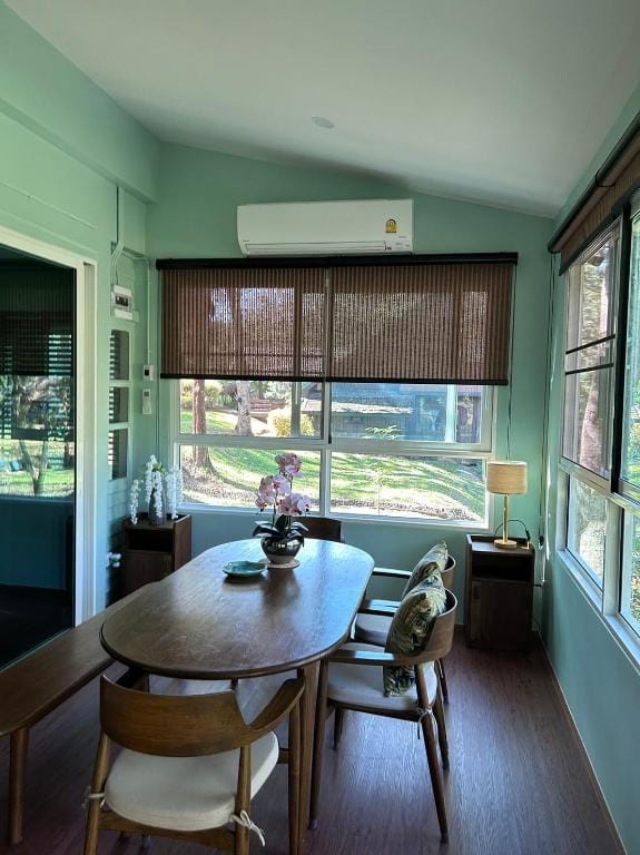 Green Bird Cabin at Doi Inthanon National Park Vacation rental in Thailand