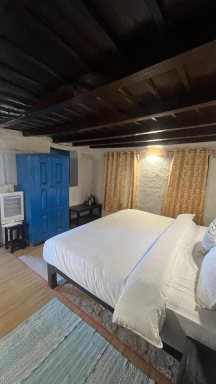 Burans Kot Heritage Home - Ramgarh Vacation rental in Uttarakhand