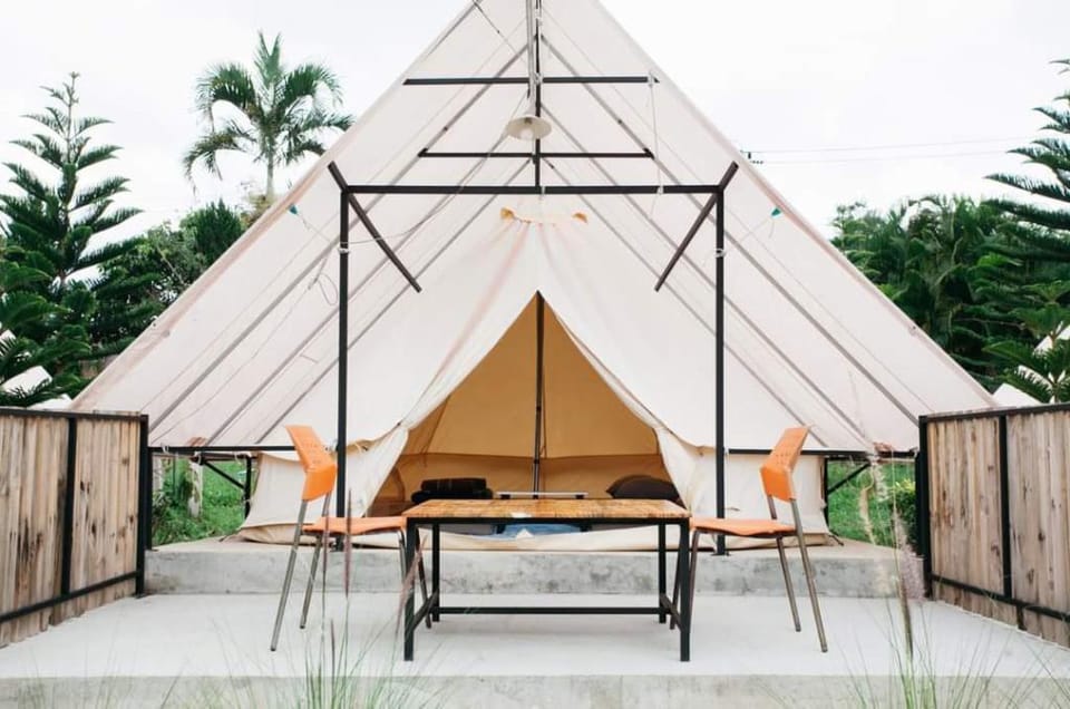 The Camp Land เต๊นกระโจม-ห้องน้ำรวมแบบแยกชายหญิง Vacation rental in Laos