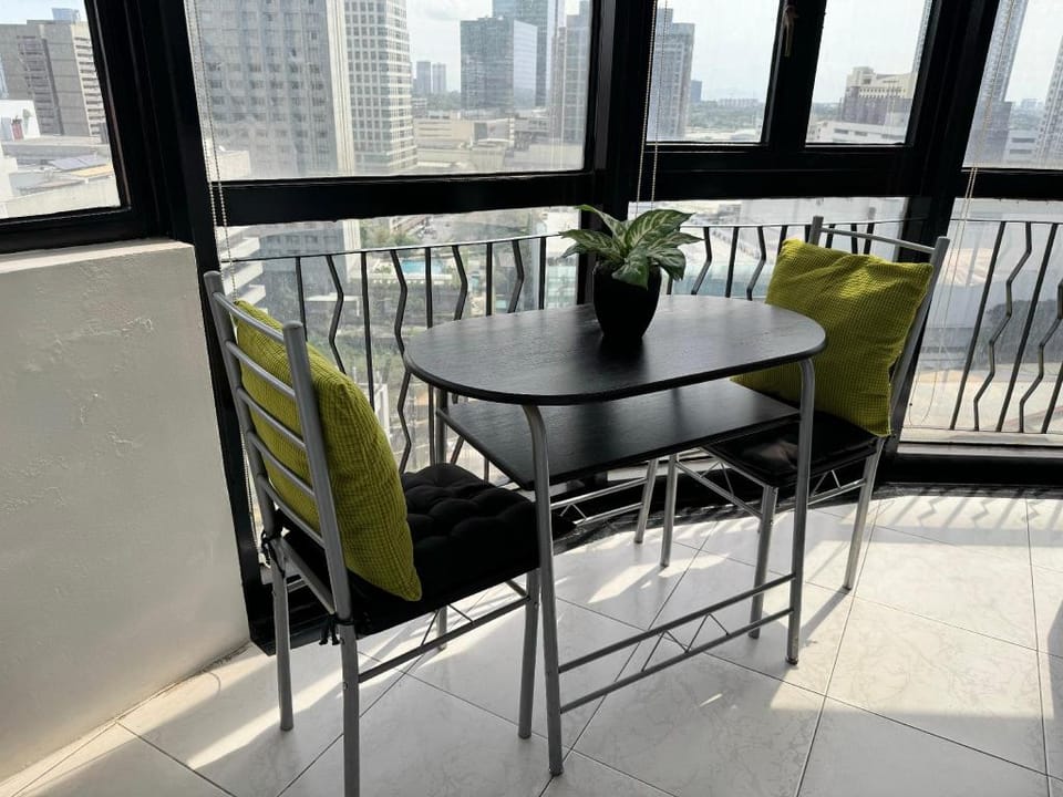 Skyline View Suite across Greenbelt  Apartment in Pasay