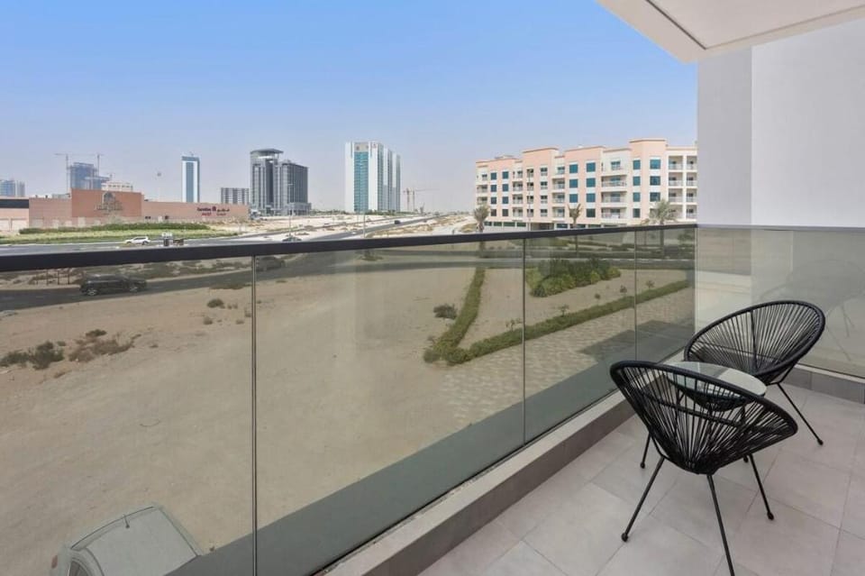 Silkhaus Spacious Studio | in a Quite Neighborhood Apartment in Dubai